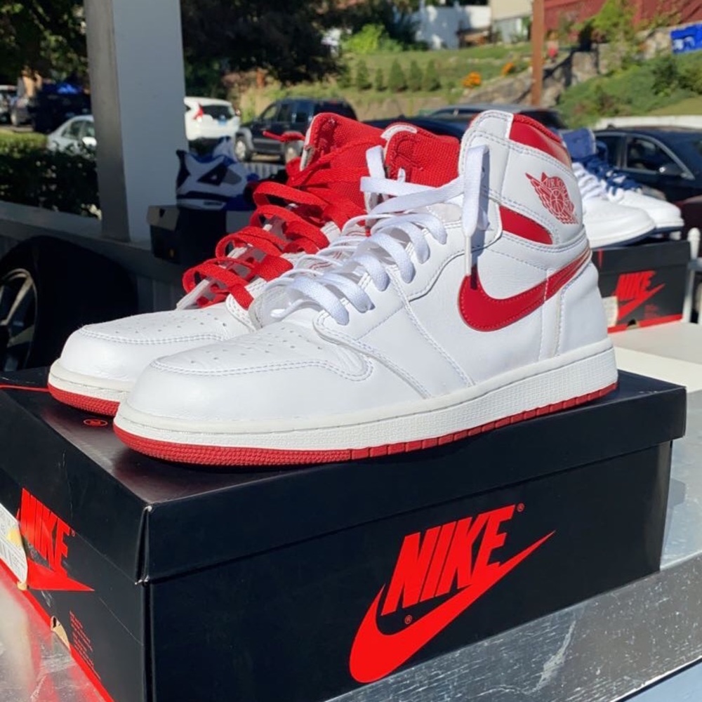 Jordan 1 Retro Metallic Red (2017)